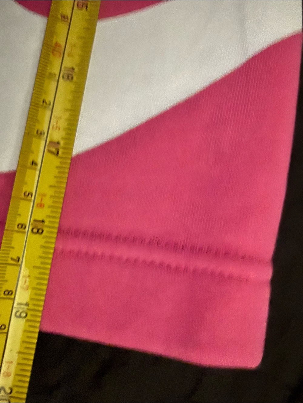 Nike Men’s Pink Logo Lounge Shorts - Picture 4 of 4